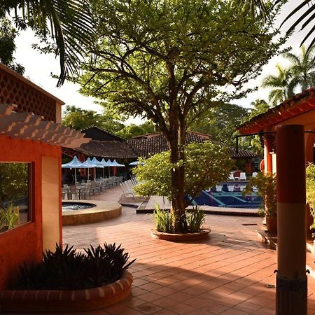 Hotel Hosteria Real à Santa Fe de Antioquia Extérieur photo
