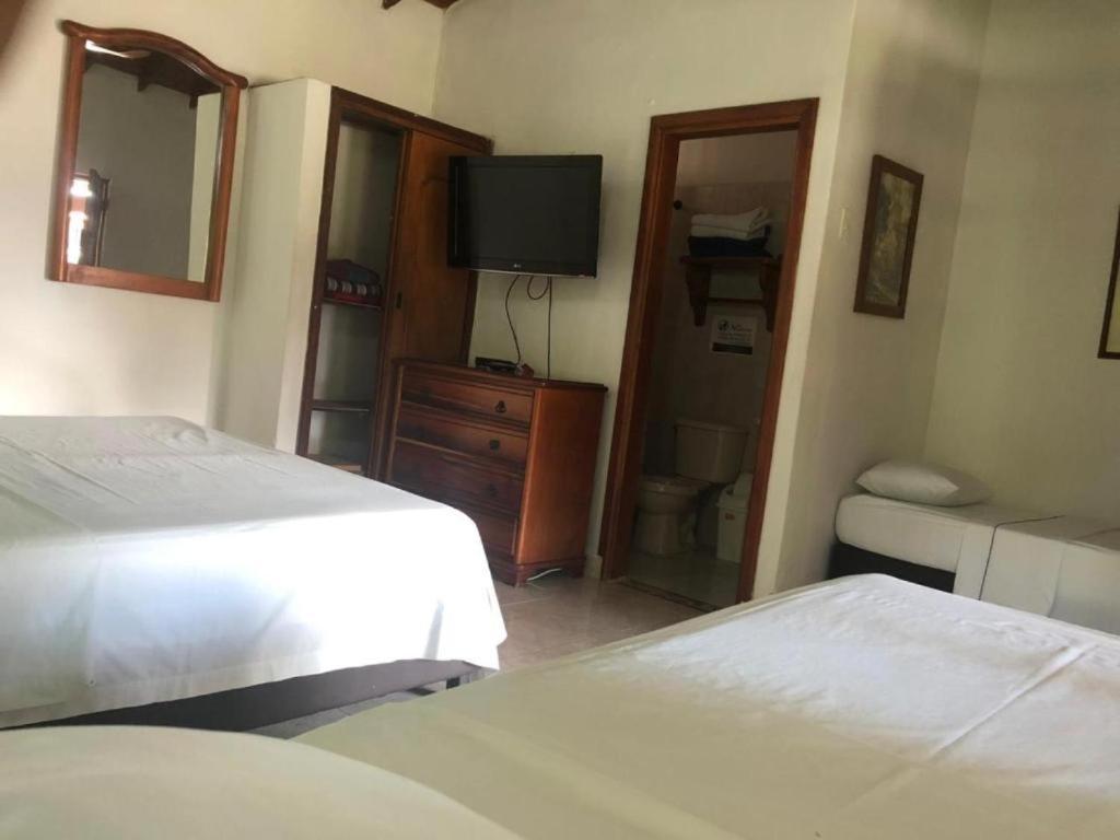 Hotel Hosteria Real à Santa Fe de Antioquia Extérieur photo