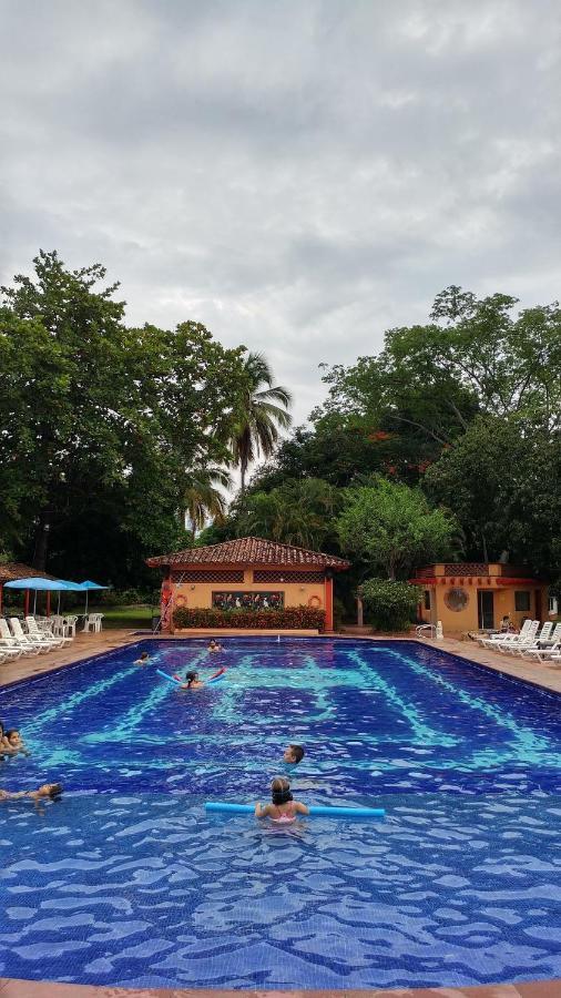 Hotel Hosteria Real à Santa Fe de Antioquia Extérieur photo