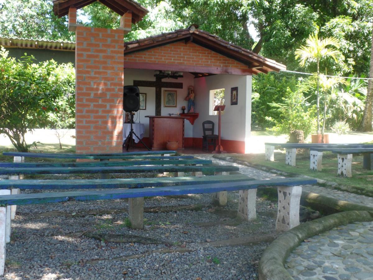 Hotel Hosteria Real à Santa Fe de Antioquia Extérieur photo